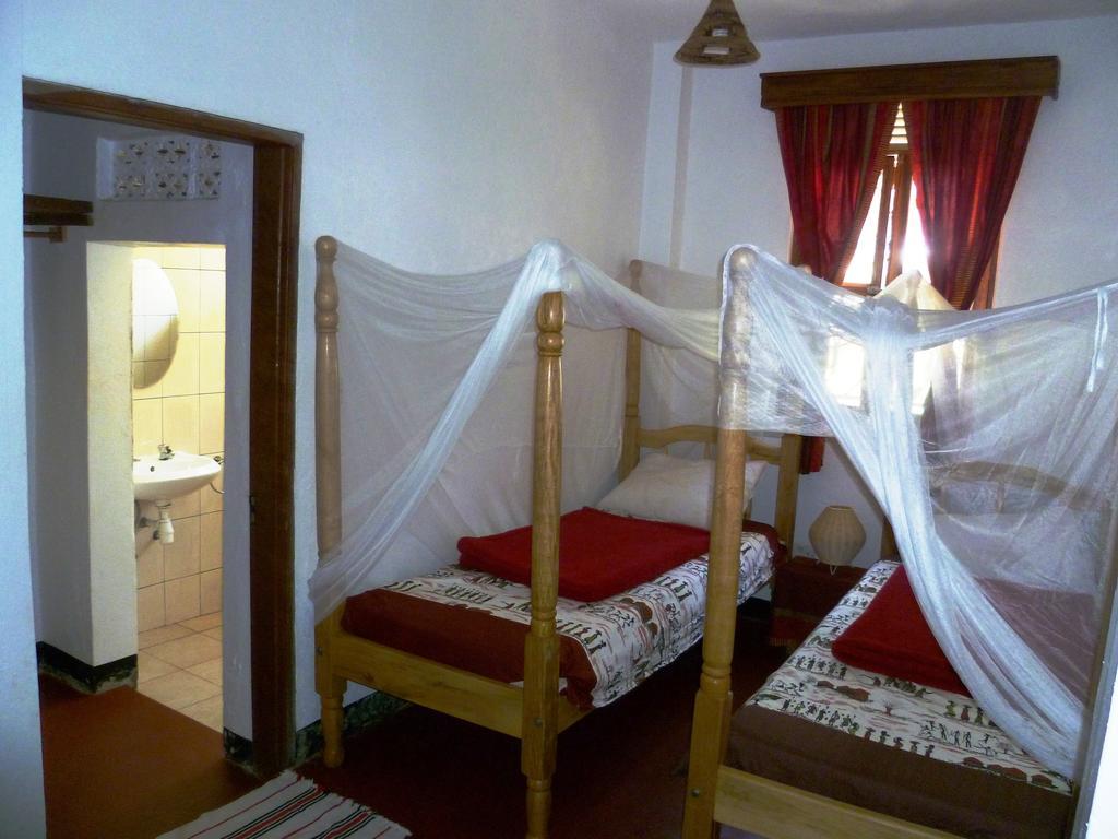 Alison & Dave'S Guesthouse Entebbe Camera foto